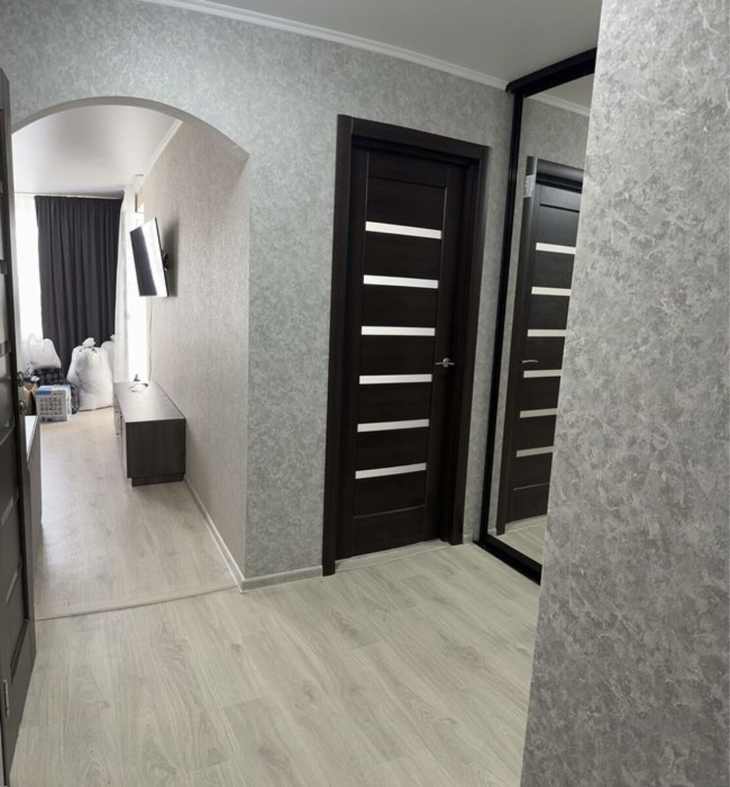 Продам 1 к/к Космонавтів. фото 1 Продам 1 к/к Космонавтів. фото 1