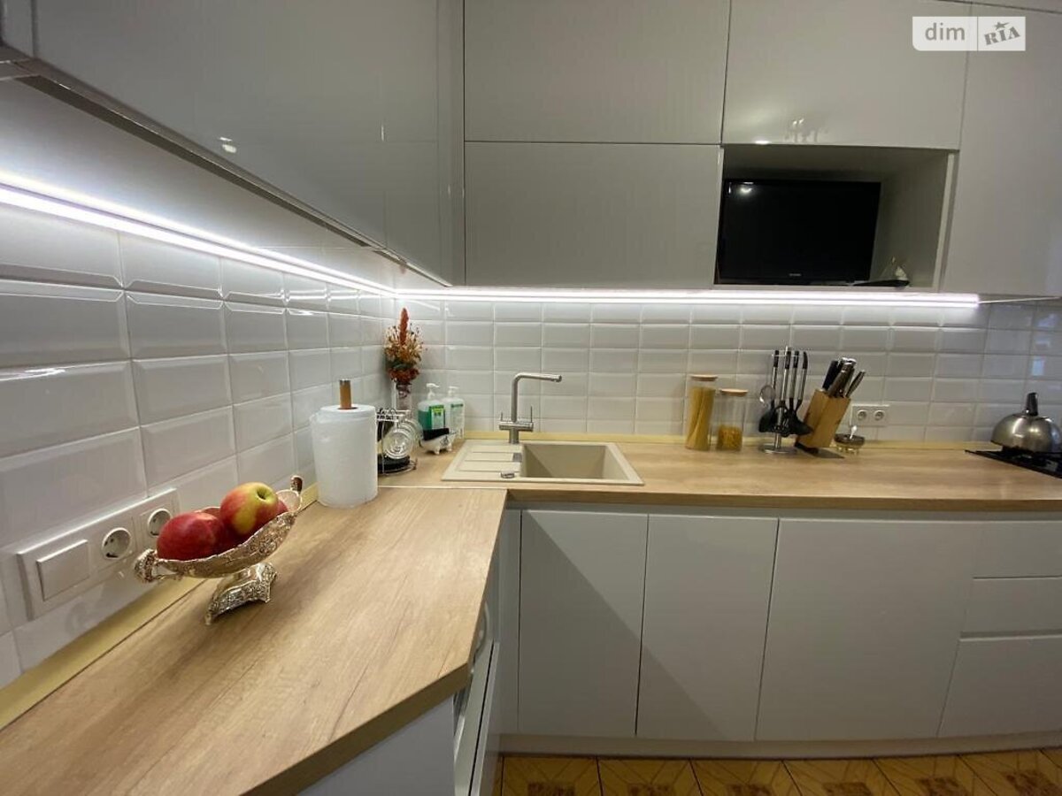 Продаю 3 комнатную квартиру фото 1 Продаю 3 комнатную квартиру фото 1