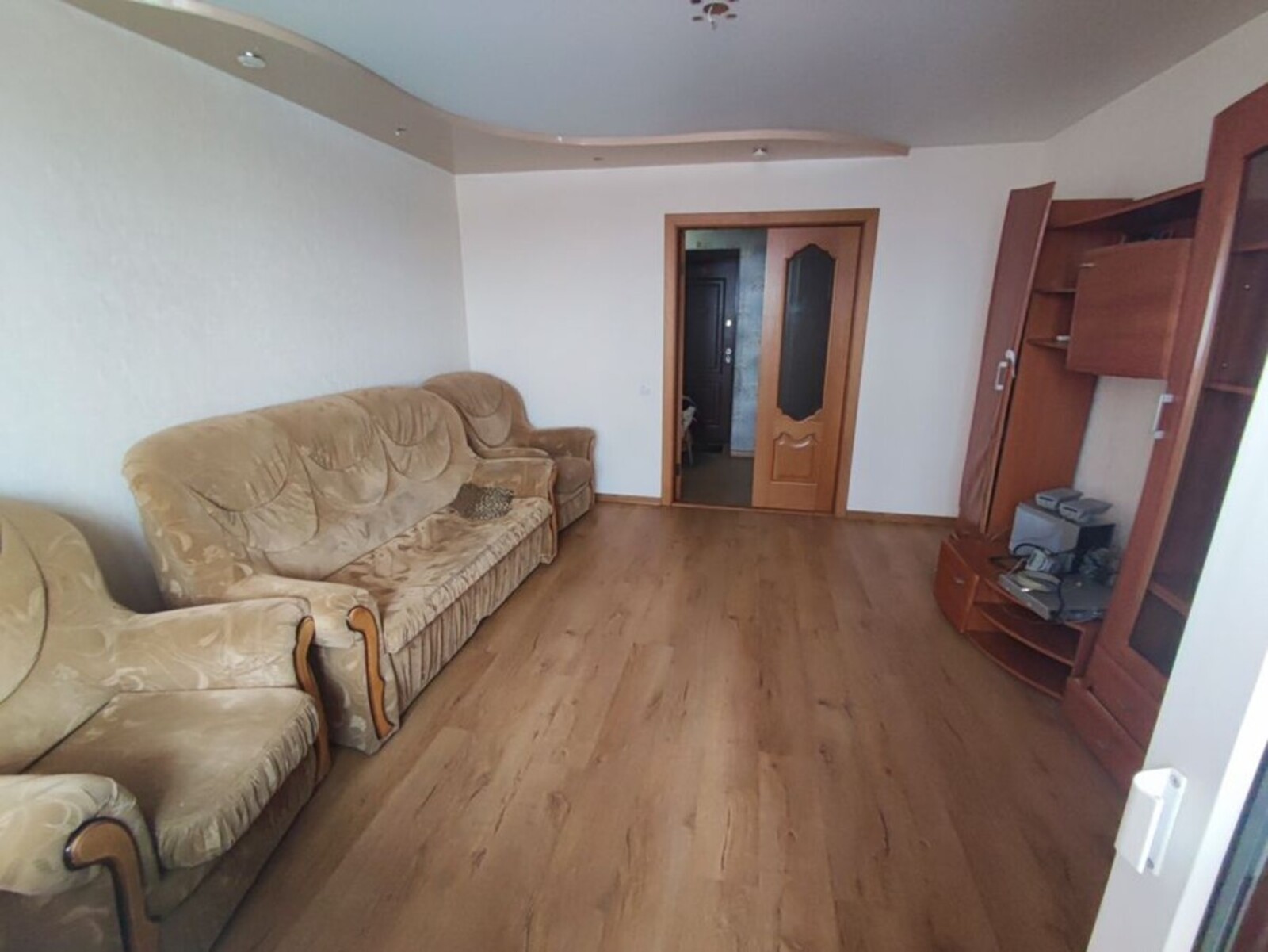 Продаж трьохкімнатної квартири фото 1 Продаж трьохкімнатної квартири фото 1