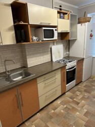 Продам 3 к. квартиру на площі Перемоги. фото 4 Продам 3 к. квартиру на площі Перемоги. фото 4