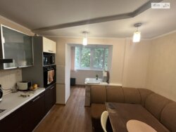 ������ 3� �������� 100 ��. � �� �����. ����� ������ 13� ���� 15