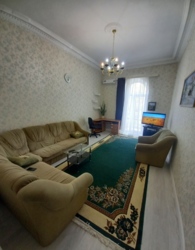 Сталинка напротив детского мира фото 1 Сталинка напротив детского мира фото 1