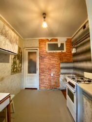 Продаж двокімнатної квартири під ремонт фото 5 Продаж двокімнатної квартири під ремонт фото 5