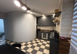 Продаж 2к. квартири з гаражем фото 1 Продаж 2к. квартири з гаражем фото 1