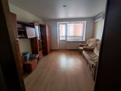 Продаж трьохкімнатної квартири фото 3 Продаж трьохкімнатної квартири фото 3