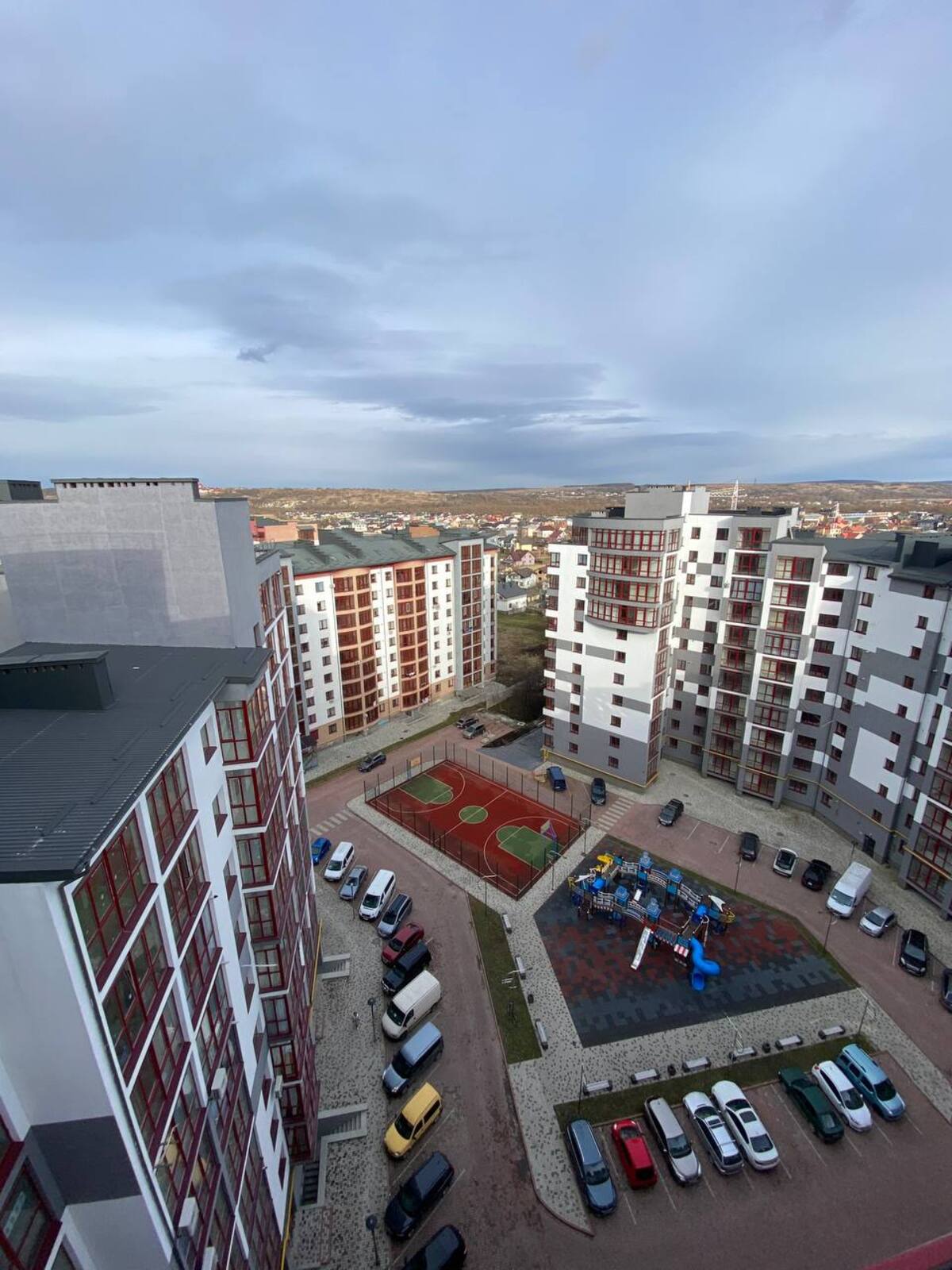 Продається квартира Івано-Франківська, Івано-Франківськ, Позитрон, Симоненка В. вул. фото 1 Продається квартира Івано-Франківська, Івано-Франківськ, Позитрон, Симоненка В. вул. фото 1