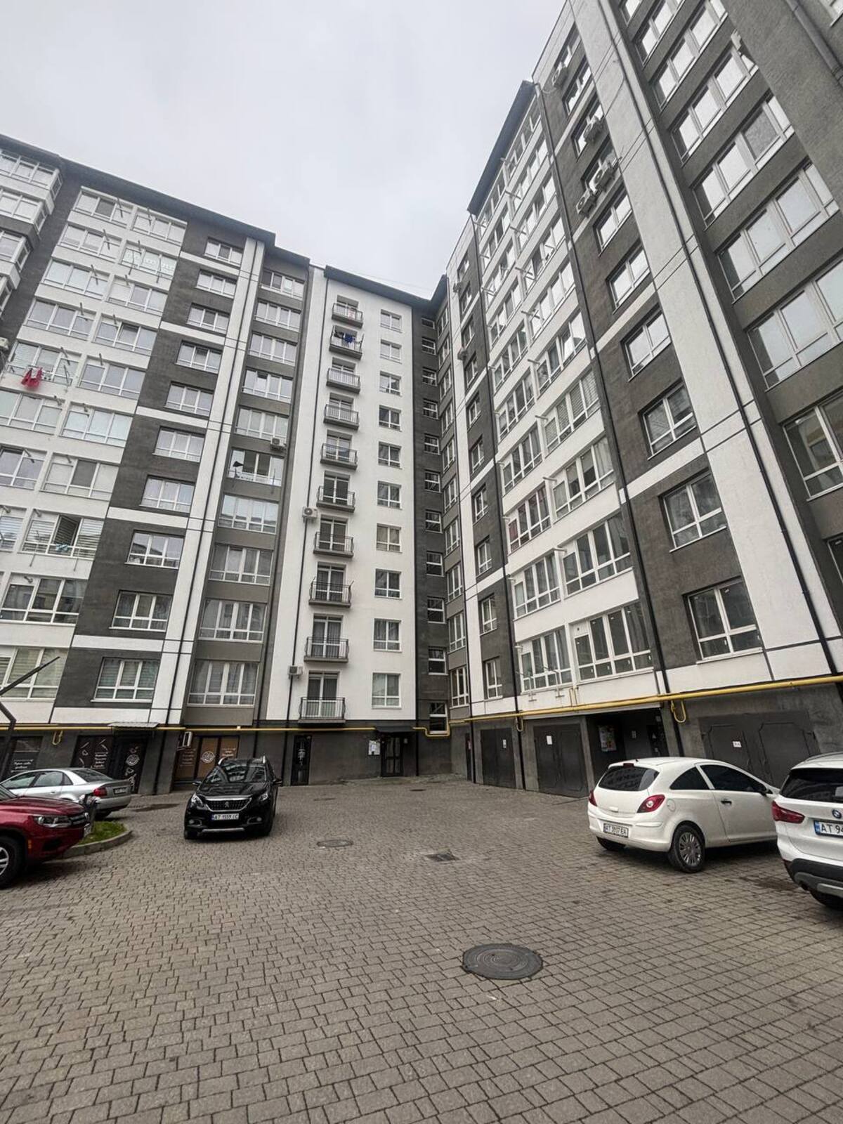 Продається квартира Івано-Франківська, Івано-Франківськ, Бам, Довженка, 21 фото 1 Продається квартира Івано-Франківська, Івано-Франківськ, Бам, Довженка, 21 фото 1