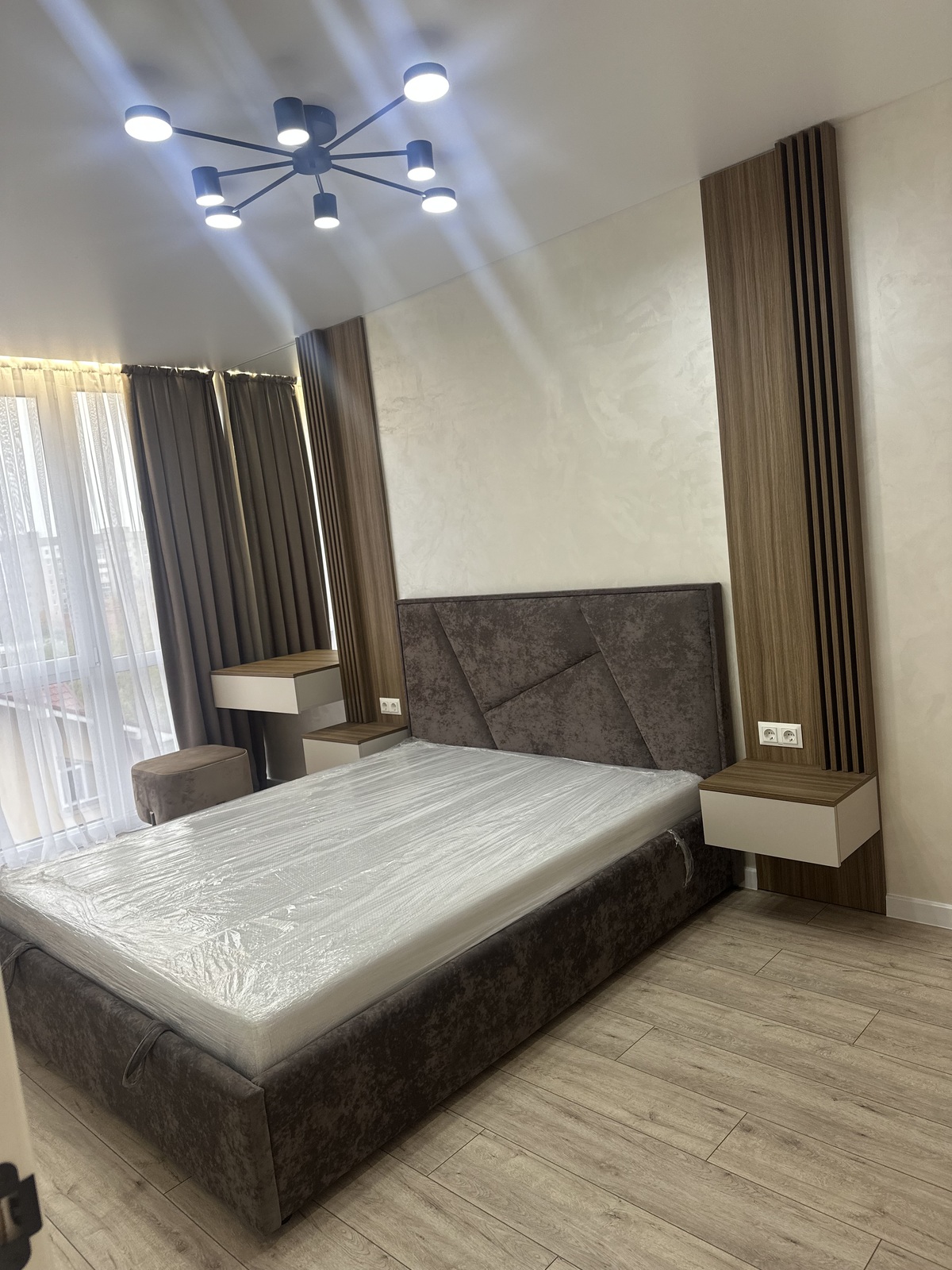 Продається квартира Івано-Франківська, Івано-Франківськ, Позитрон, Богдана Хмельницького, 94 фото 1 Продається квартира Івано-Франківська, Івано-Франківськ, Позитрон, Богдана Хмельницького, 94 фото 1