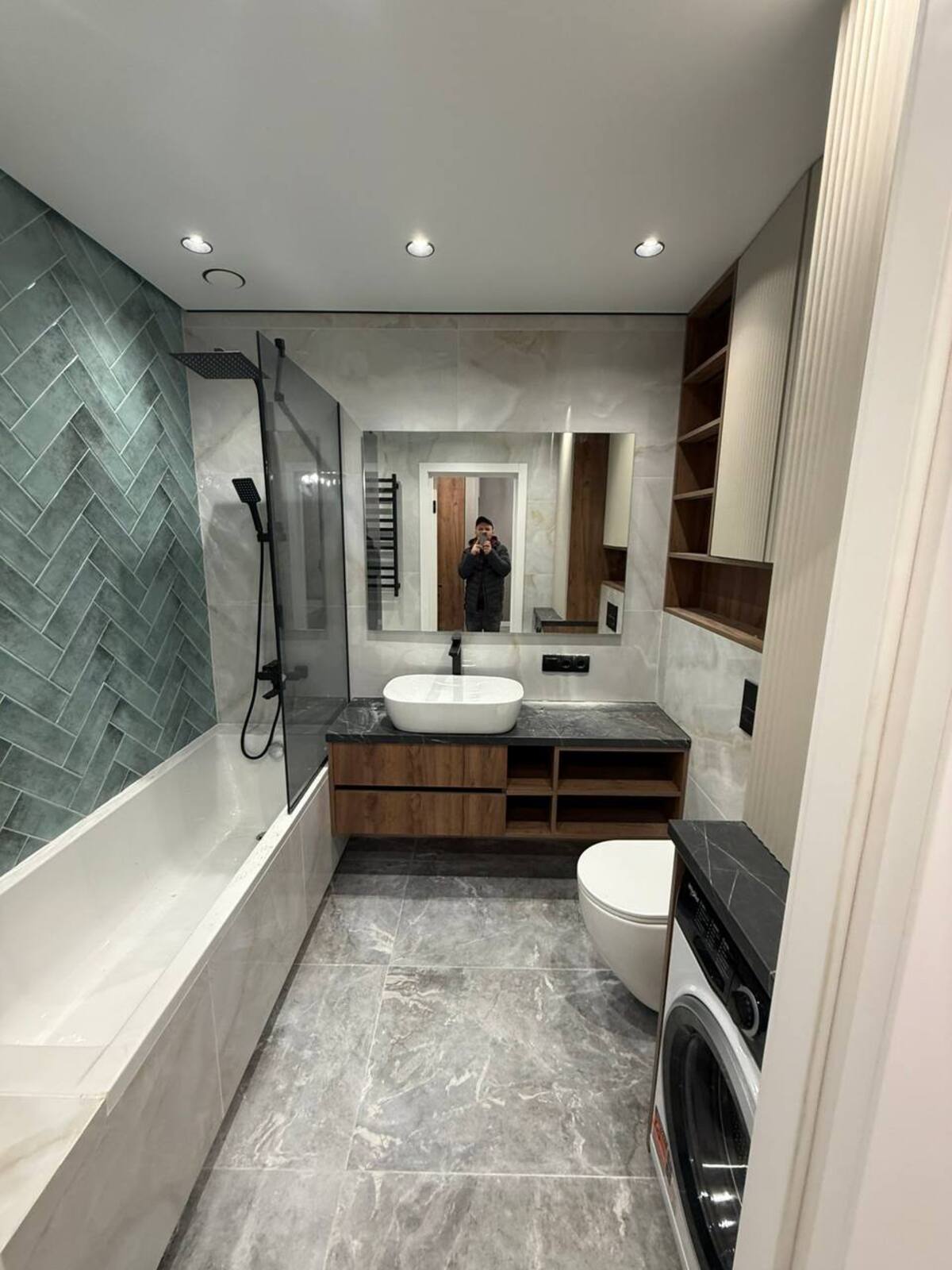 ��������� �������� �����-����������, �����-���������, �����, ����������� �. ���., 4 ���� 1