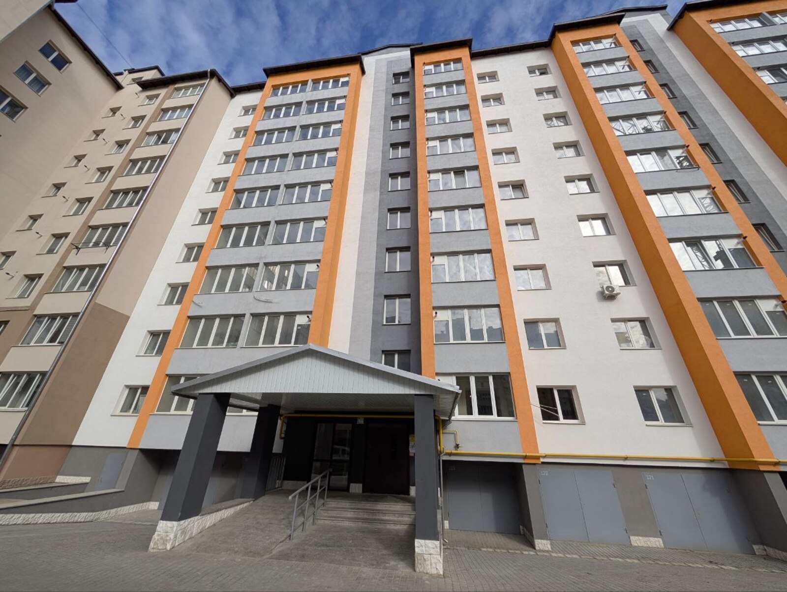 Продається квартира Івано-Франківська, Івано-Франківськ, Пасічна, Вірастюка, 5 фото 1 Продається квартира Івано-Франківська, Івано-Франківськ, Пасічна, Вірастюка, 5 фото 1