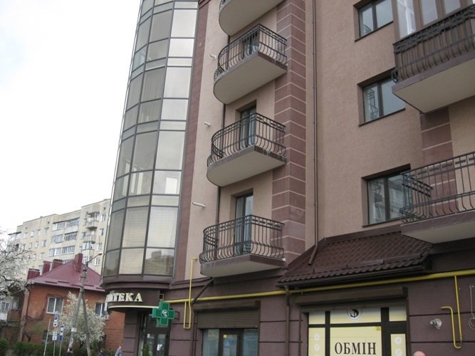 Продається квартира Івано-Франківська, Івано-Франківськ, Центр, Тичини вул. фото 1 Продається квартира Івано-Франківська, Івано-Франківськ, Центр, Тичини вул. фото 1