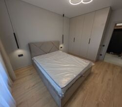 ��������� �������� 24 ������, ��������, �����-��������� ����, �����-���������� ���� 8