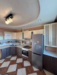 Продається квартира Івано-Франківська, Івано-Франківськ, Хоткевича, побутова, 81 фото 3 Продається квартира Івано-Франківська, Івано-Франківськ, Хоткевича, побутова, 81 фото 3