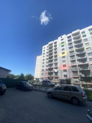 Продаж просторої трикімнатної квартири в обжитому будинку фото 2 Продаж просторої трикімнатної квартири в обжитому будинку фото 2