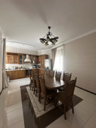 Продається квартира Івано-Франківська, Івано-Франківськ, Центр, Незалежності вул. фото 3 Продається квартира Івано-Франківська, Івано-Франківськ, Центр, Незалежності вул. фото 3