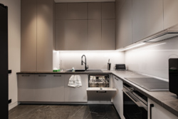 4     Comfort City  17