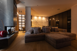 4     Comfort City  3