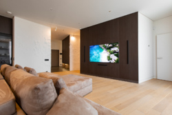 4     Comfort City  8