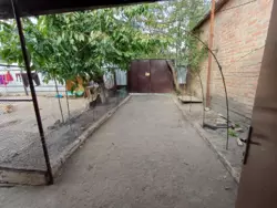 Продам трикімнатну квартиру з землею фото 9 Продам трикімнатну квартиру з землею фото 9