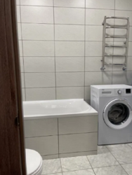 Продам трикімнатну квартиру в центрі міста фото 5 Продам трикімнатну квартиру в центрі міста фото 5