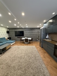 Продам трикімнатну квартиру фото 1 Продам трикімнатну квартиру фото 1