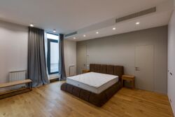   2502       Pechersk Hills.  12