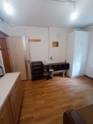 Продам гостинку (р-н Одеської) ремонт - меблі й техніка за 8000$ торг. фото 2 Продам гостинку (р-н Одеської) ремонт - меблі й техніка за 8000$ торг. фото 2