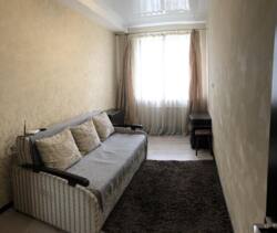 Продам простору студію біля метро Спортивна фото 1 Продам простору студію біля метро Спортивна фото 1