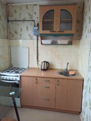 Продам 1-у Північна Салтівка 1 всі меблі та техніка середній поверх. фото 1 Продам 1-у Північна Салтівка 1 всі меблі та техніка середній поверх. фото 1