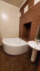 Продам 2-х кімнатну в центрі Харкова, будинок - пам'ятник архітектури! фото 3 Продам 2-х кімнатну в центрі Харкова, будинок - пам'ятник архітектури! фото 3