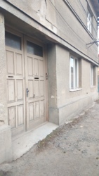 Цікавий напівособняк в центрі міста, придатний під комерцію фото 2 Цікавий напівособняк в центрі міста, придатний під комерцію фото 2