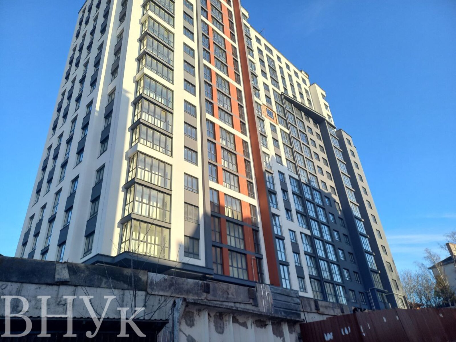 Продаю однокімнатну квартиру в новобудові в центральній частині міста фото 1 Продаю однокімнатну квартиру в новобудові в центральній частині міста фото 1