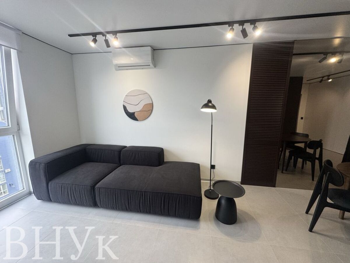 ������ ������������ 1-������� �������� �� ������ ����������. ���� 1