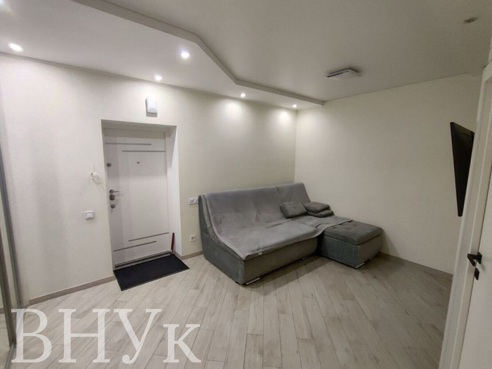 Продам простору 1-кімнатну квартиру фото 1 Продам простору 1-кімнатну квартиру фото 1