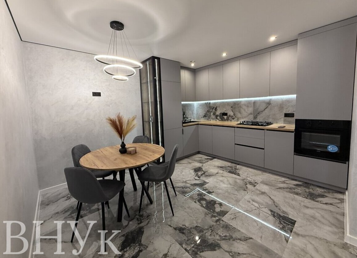 2-кімнатна квартира з дизайнерським ремонтом, вул. Київська фото 1 2-кімнатна квартира з дизайнерським ремонтом, вул. Київська фото 1