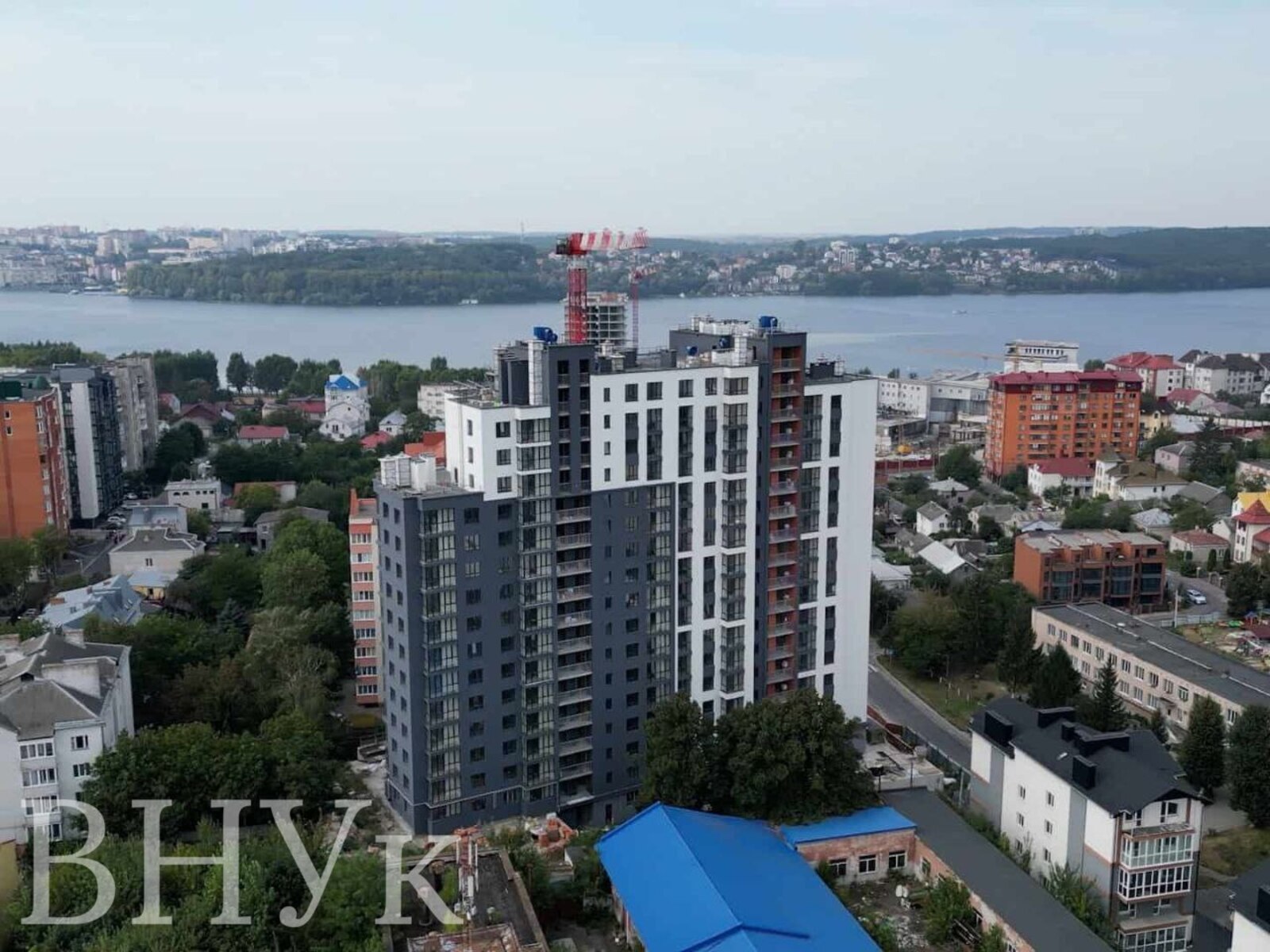 Продам трикімнатну квартиру в новобудові біля набережної фото 1 Продам трикімнатну квартиру в новобудові біля набережної фото 1