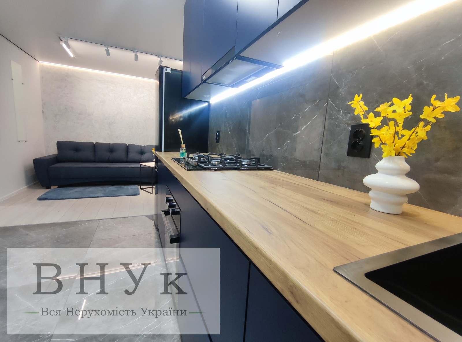 Продам трикімнатну велику квартиру на Бамі, по вул. Сахарова фото 1 Продам трикімнатну велику квартиру на Бамі, по вул. Сахарова фото 1