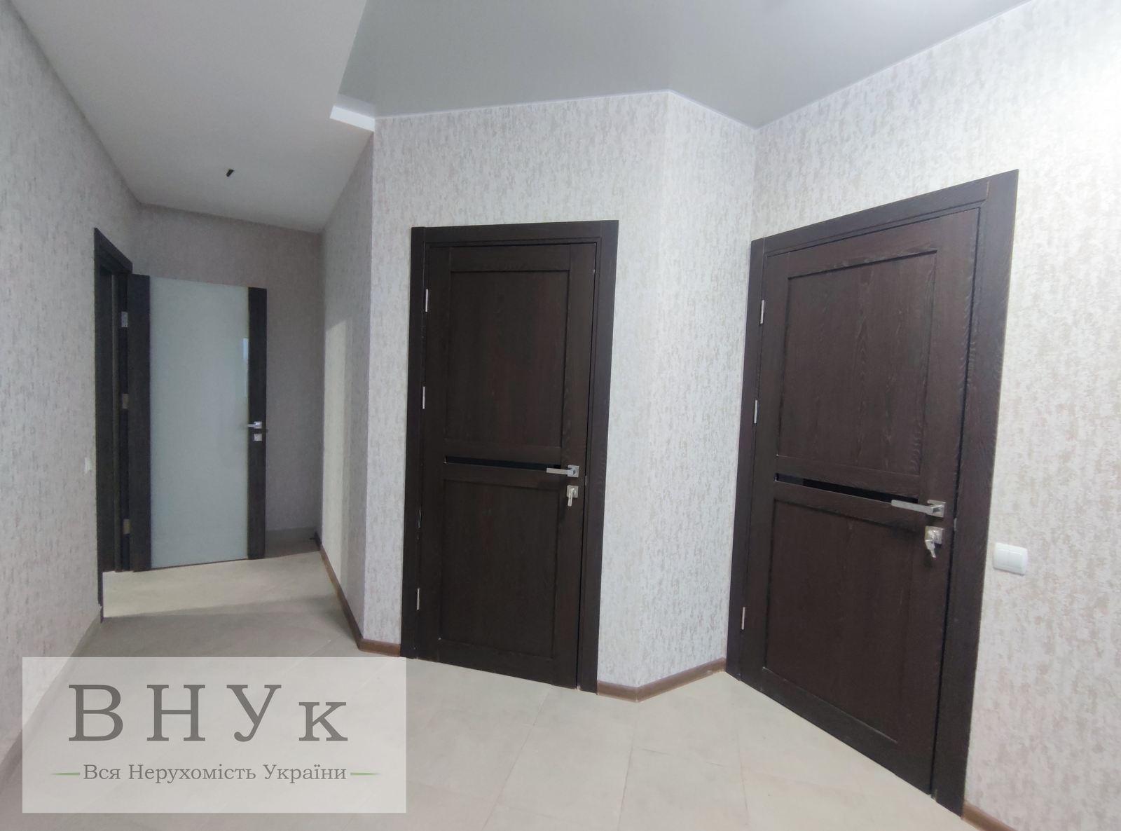 Продам однокімнатну квартиру студію з сучасними ремонтом фото 1 Продам однокімнатну квартиру студію з сучасними ремонтом фото 1