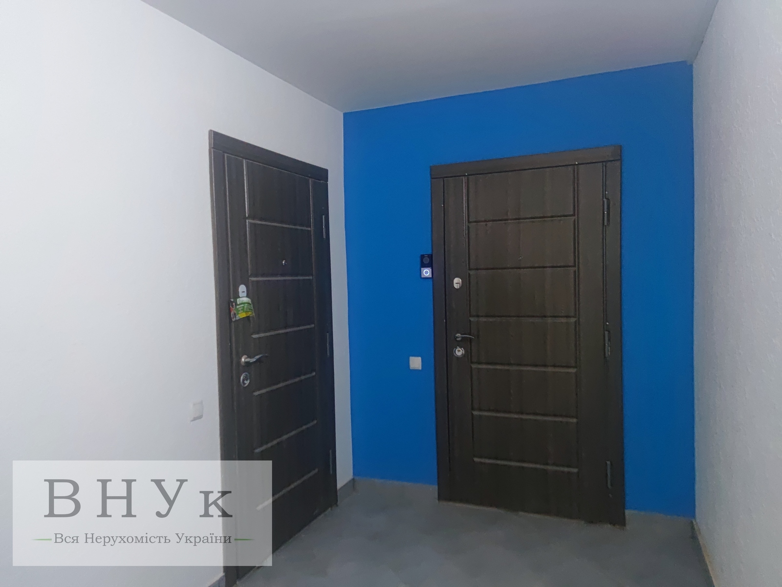 Продам трикімнатну квартиру біля озера фото 1 Продам трикімнатну квартиру біля озера фото 1