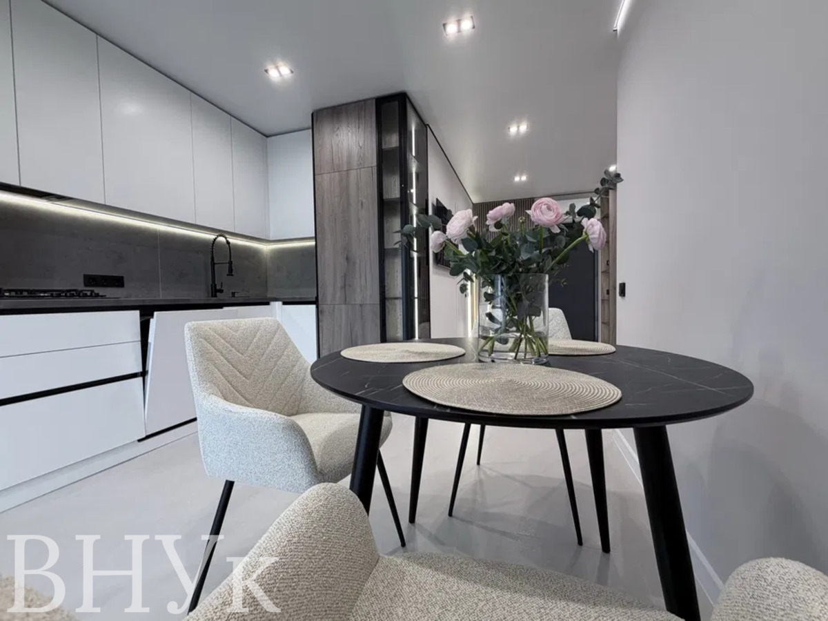 ������ 1,5 ������� �������� � ����� ���� ���� 1