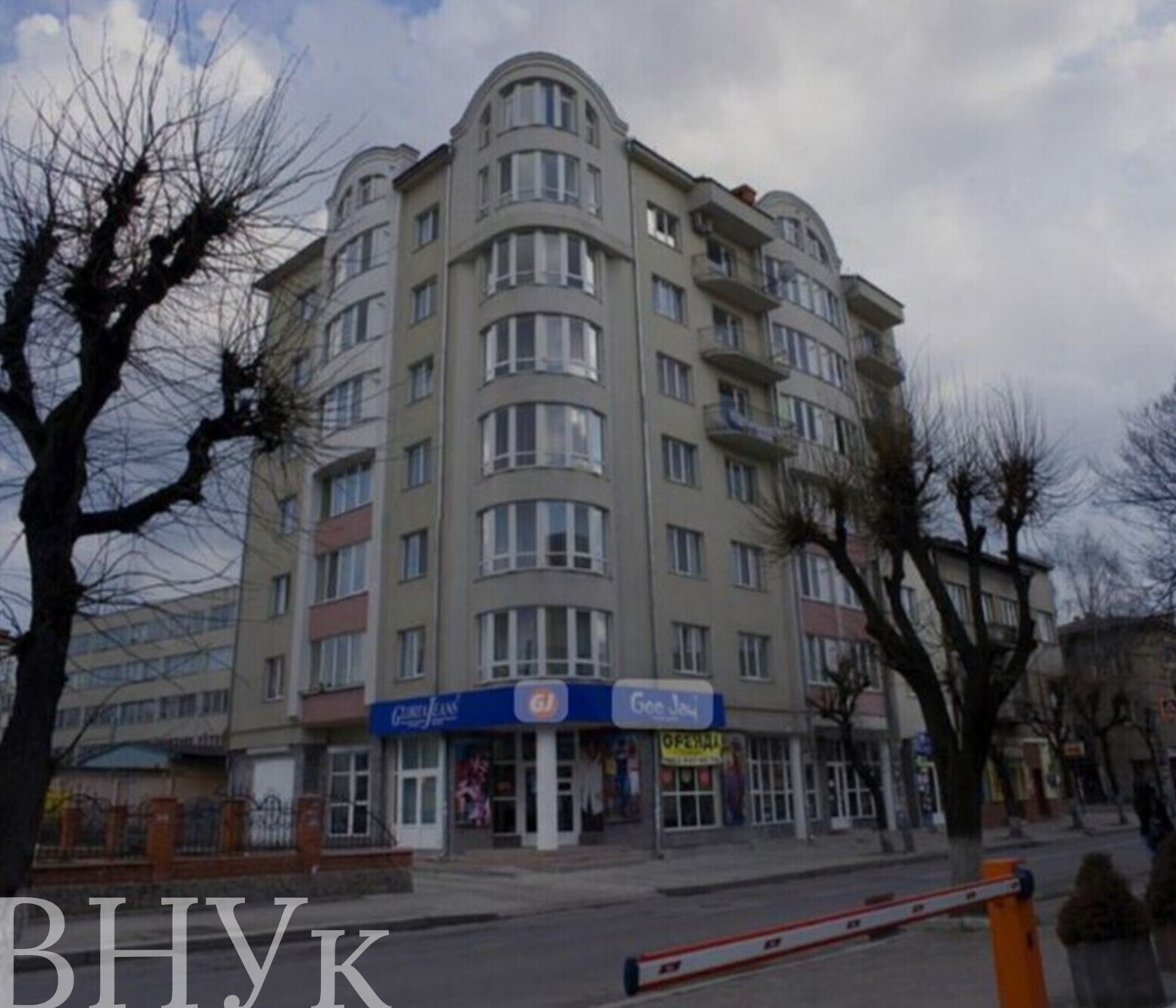 🏢 3-������� ��������, ���. ���������� ���� 1