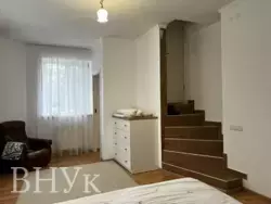 Простора 4-кімнатна квартира з власним входом, р-н Дружба фото 15 Простора 4-кімнатна квартира з власним входом, р-н Дружба фото 15