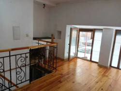 Продаж дворівневої квартири під комерцію на вулиці Комерніка фото 1 Продаж дворівневої квартири під комерцію на вулиці Комерніка фото 1