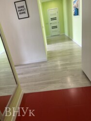 Продаю 2-кімнатну квартиру з чудовим видом на місто та хорошим ремонтом фото 4 Продаю 2-кімнатну квартиру з чудовим видом на місто та хорошим ремонтом фото 4