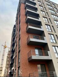 ������ �������� � ��������� �� West Towers, ������� �4. ���� 1