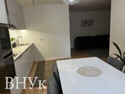 Простора 4-кімнатна квартира з власним входом, р-н Дружба фото 4 Простора 4-кімнатна квартира з власним входом, р-н Дружба фото 4