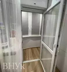 Продаю 1-кімнатну квартиру з чудовим ремонтом та хорошому районі фото 8 Продаю 1-кімнатну квартиру з чудовим ремонтом та хорошому районі фото 8