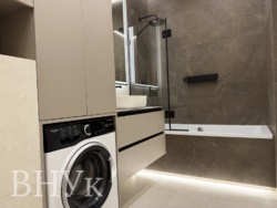 ������ 2-������� �������� ������ ����� � �� UZH TOWERS ���� 15