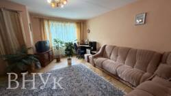 Продаж трирівневої квартири котеджного типу з гаражем і особистим подвір'ям фото 8 Продаж трирівневої квартири котеджного типу з гаражем і особистим подвір'ям фото 8