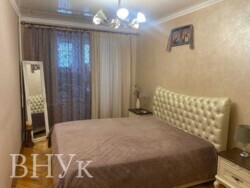 Продається простора 3-кімнатна квартира з євроремонтом у цегляному будинку фото 1 Продається простора 3-кімнатна квартира з євроремонтом у цегляному будинку фото 1